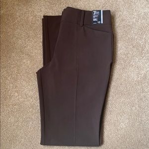 NWT New York and Co Barely Bootcut Pant Sz 10 Tall
